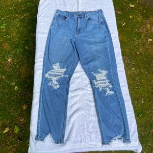 distressed medium wash mom jean